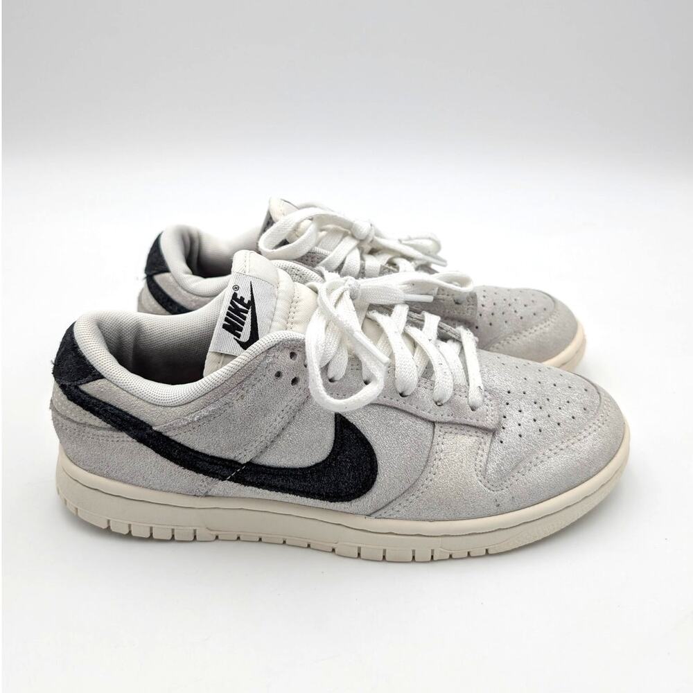 Nike Dunk Low LX Lace-Up Sneaker Shoes Women's Sail/Black Size US7 EU38 - Picture 3 of 10